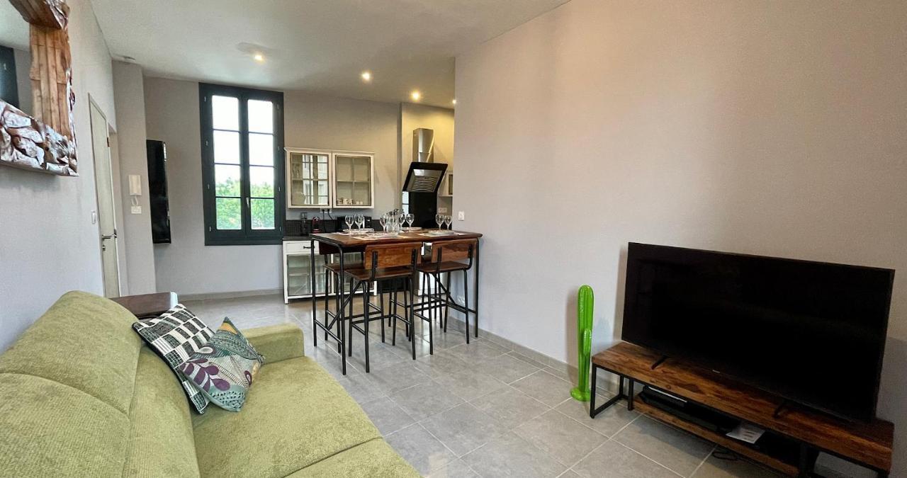 Quai Du Felibre Apartment ลีล-ซูร์-ลา-ซอร์ก ภายนอก รูปภาพ