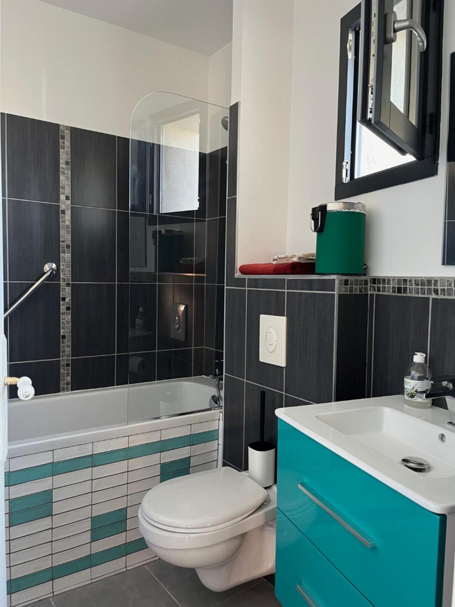 Quai Du Felibre Apartment ลีล-ซูร์-ลา-ซอร์ก ภายนอก รูปภาพ
